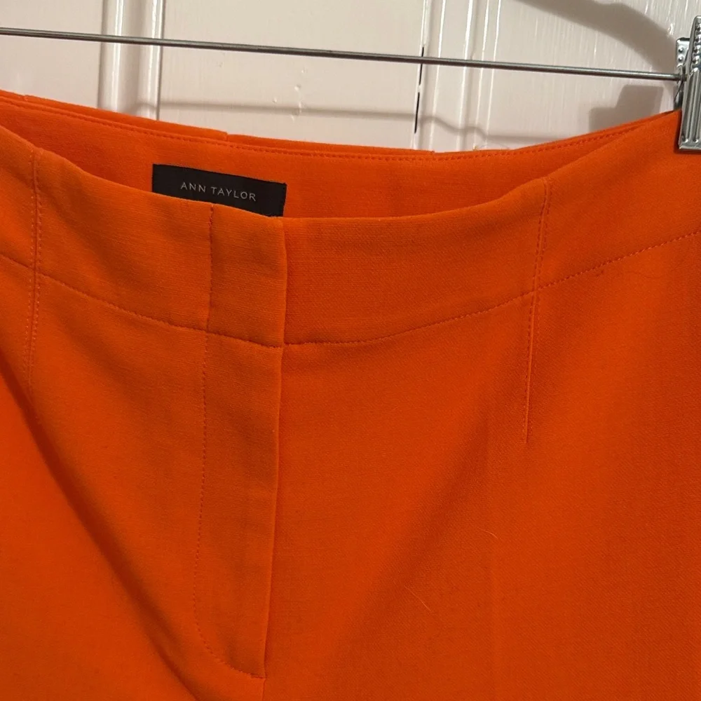 Ann Taylor Bright Orange Cropped Pants - Picture 2 of 3